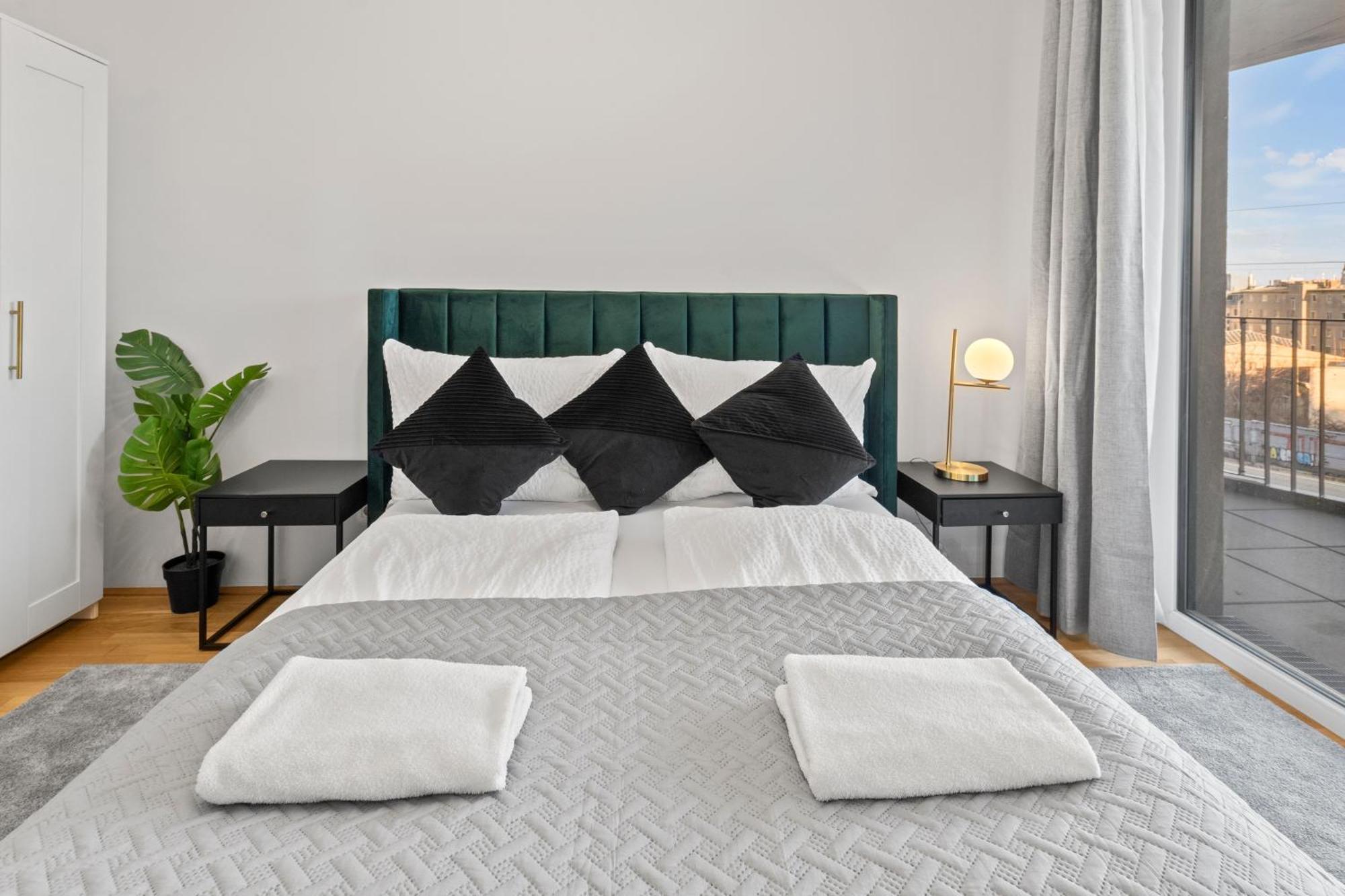 Balcony Apartment I 50 M² I Near City Center Bécs Kültér fotó