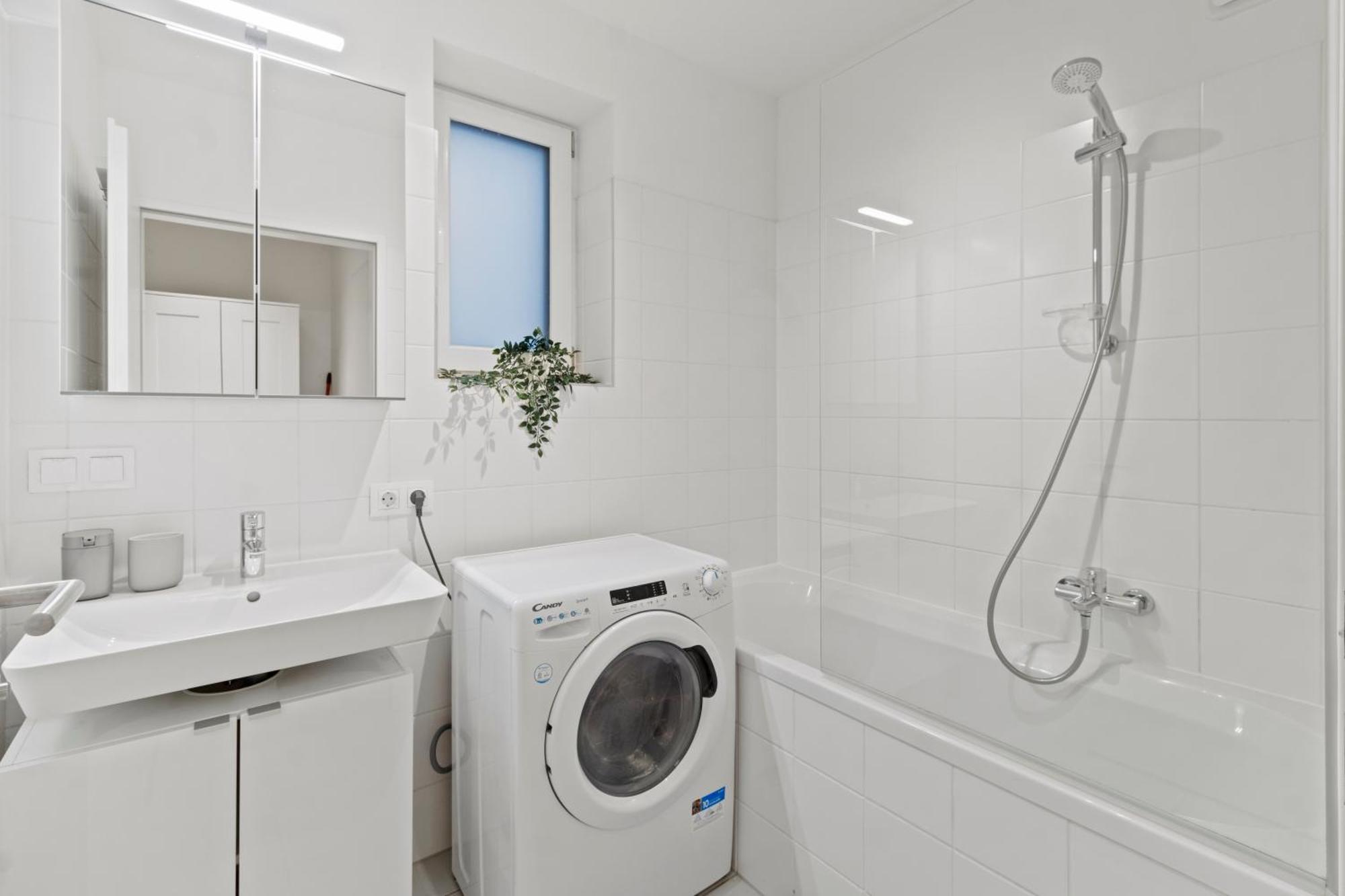 Balcony Apartment I 50 M² I Near City Center Bécs Kültér fotó