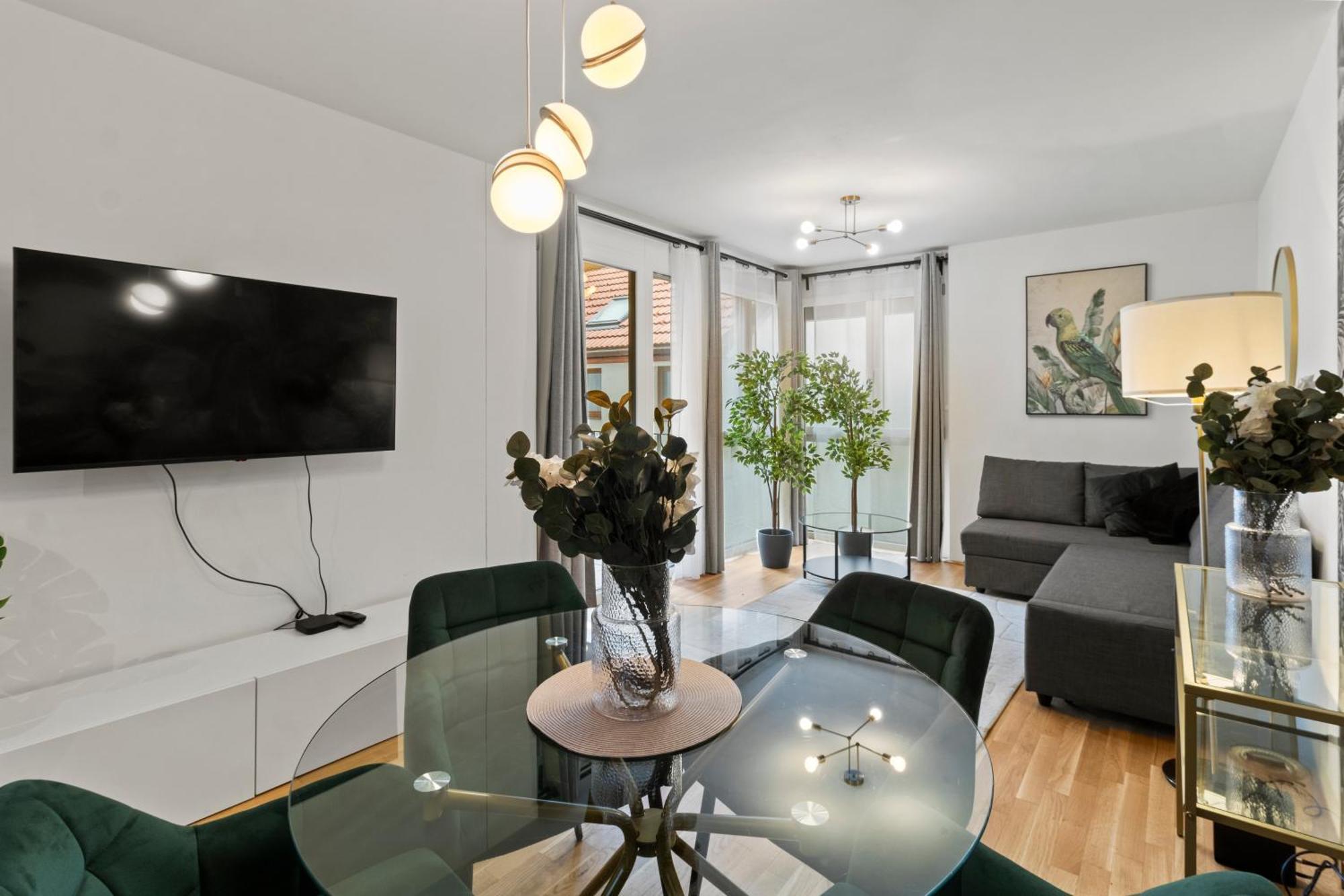 Balcony Apartment I 50 M² I Near City Center Bécs Kültér fotó
